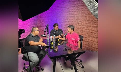 Labangon gets new village chief .